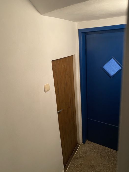 Дава под наем самостоятелен етаж от къща 50кв.м