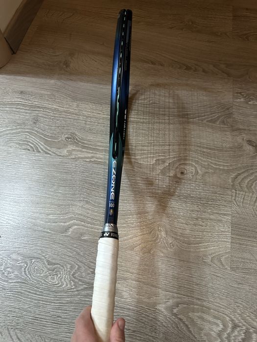 Rachetă de tenis de câmp Yonex eZone 100 maner 3