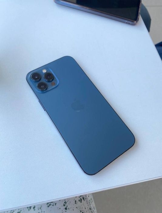 Iphone 12 pro max sotiladi srochno