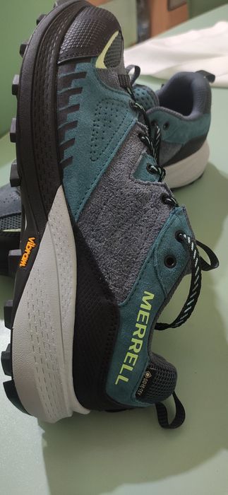 Vând adidas Merrell