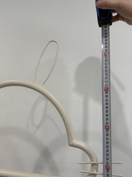 Напольная вешалка зайка детская.