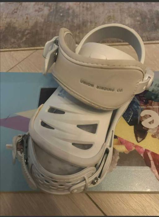 Сноуборд CAPITA с креплениями Union