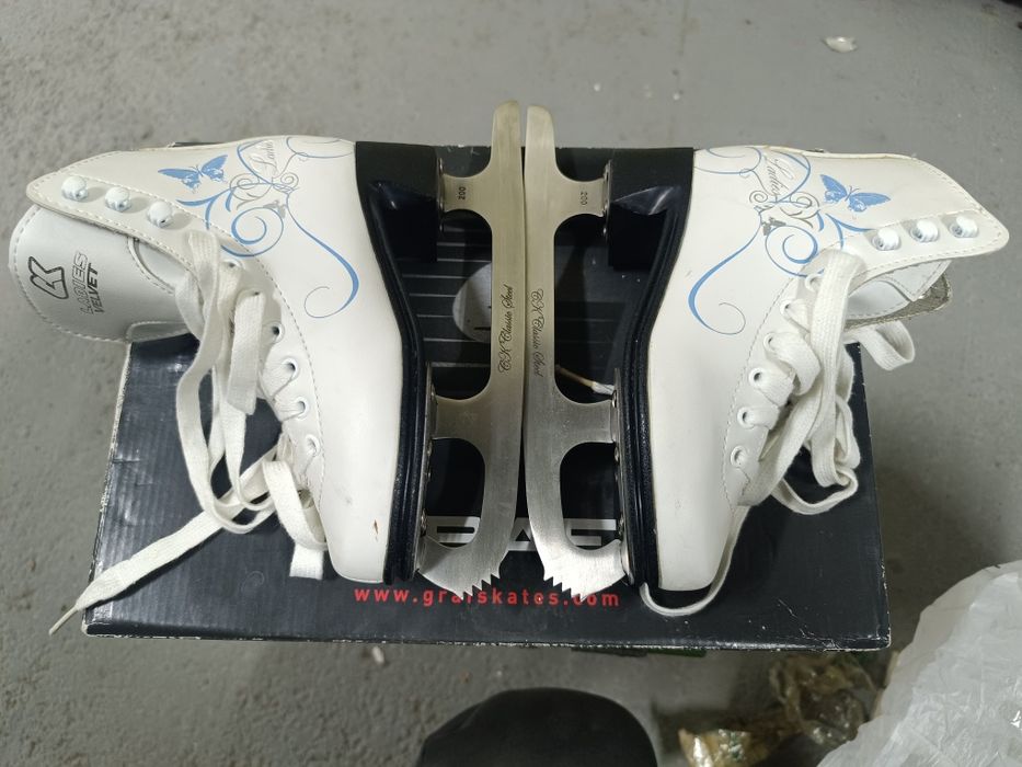 Детские профессиональные коньки Graf