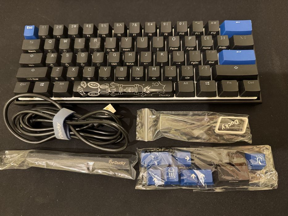 Като нова! Ducky One 2 Mecha Mini