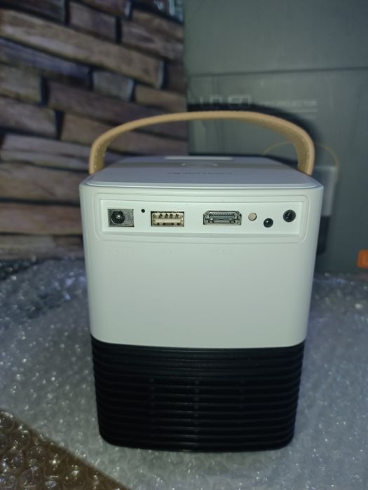 Видео проектор Apeman  LC450