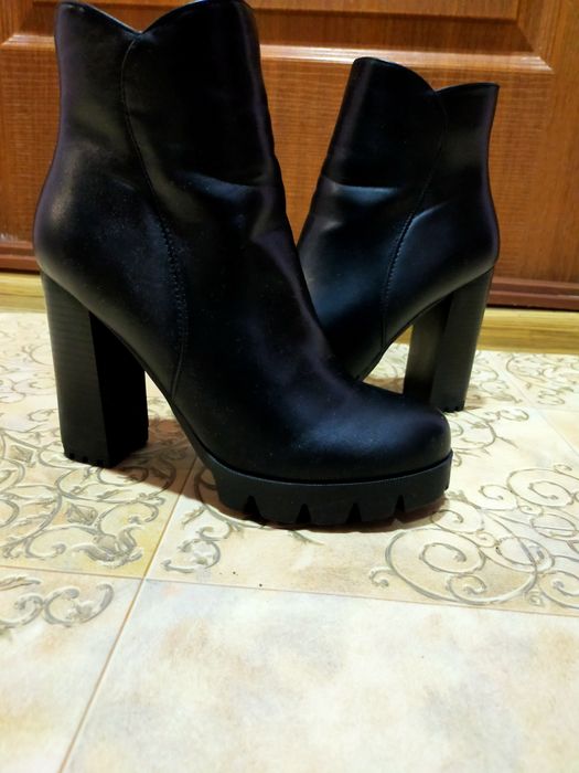 Полуботинки, ботильоны женские