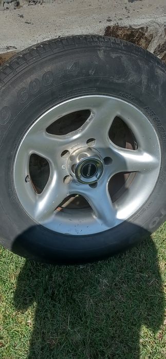 Vând roti Vitara samurai jimny