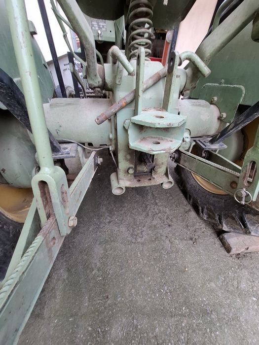 Tractor agricol Elvetian
