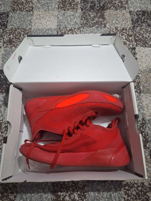 Adidași baschet Nike Luka 1