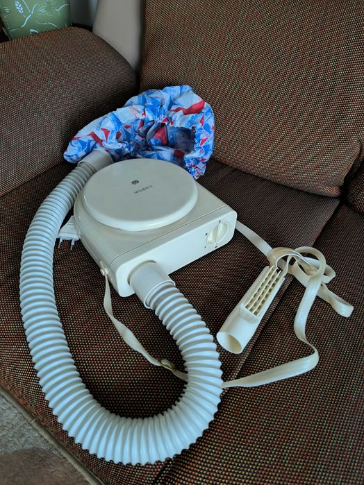 Сешоар с надуваема каска