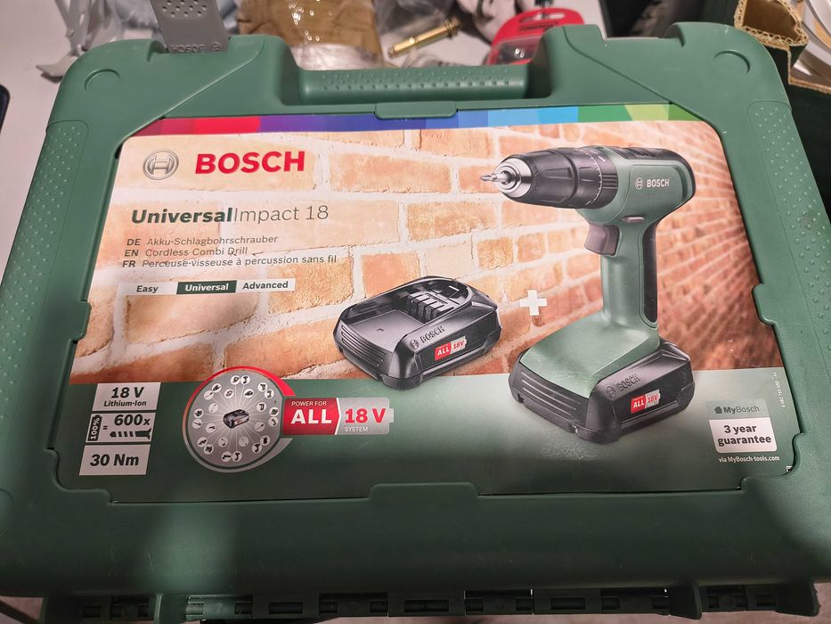 Set masina de gaurit si insurubat Bosch 2 acumulatori
