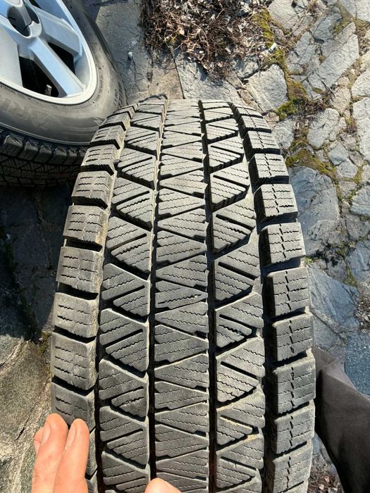 Джанти с гуми за Toyota Rav4 16 цола  с BRIDGESTONE DM-V3 215/70 R16