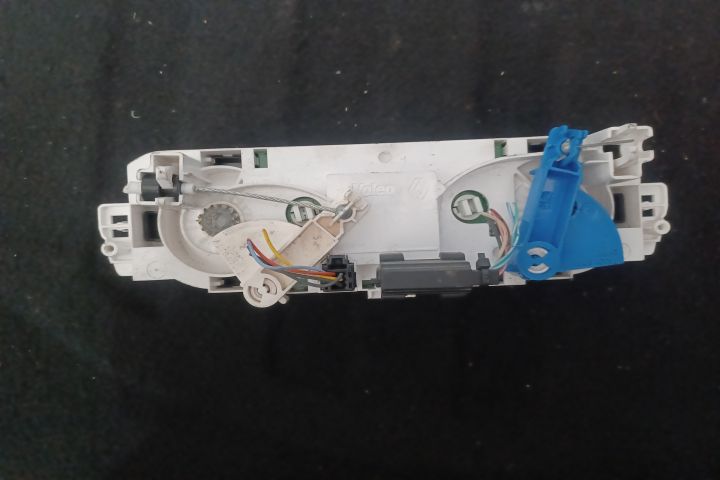 Comanda AC E1072183A E1072183A Renault Megane a 3-a generatie