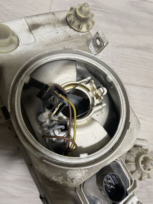 Передняя фара фольцваген вента