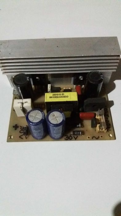 Sursa in comutatie SMPS 280W . 2X30V .  5A