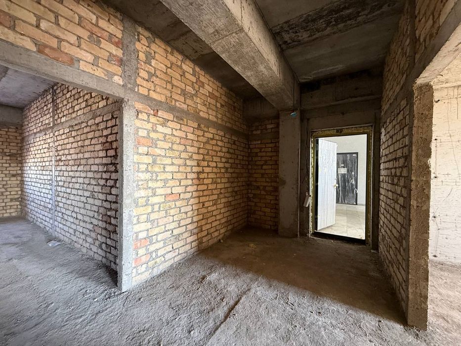 Срочная продажа 2-х комнатная 63 м2 коробка улица Фергана Йули