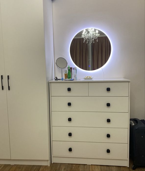 Продам ковер и зеркало