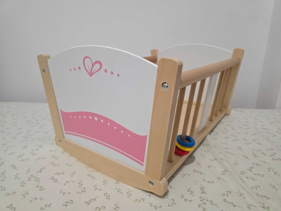 НОВА дървена кошара за кукли Hape