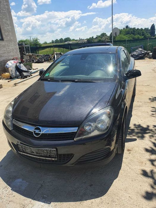 Piese din Dezmembrari Opel Astra H GTC: 2006 -2010 1.7 Cdti Z17Dtr