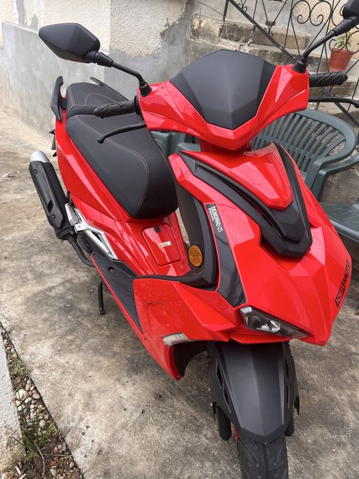 Скутер KSR Demonio 125