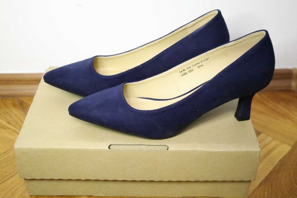 Pantofi cu toc Kitten Hill Navy marimea 39.5