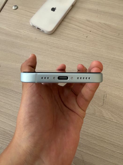 Iphone 15,128 GB