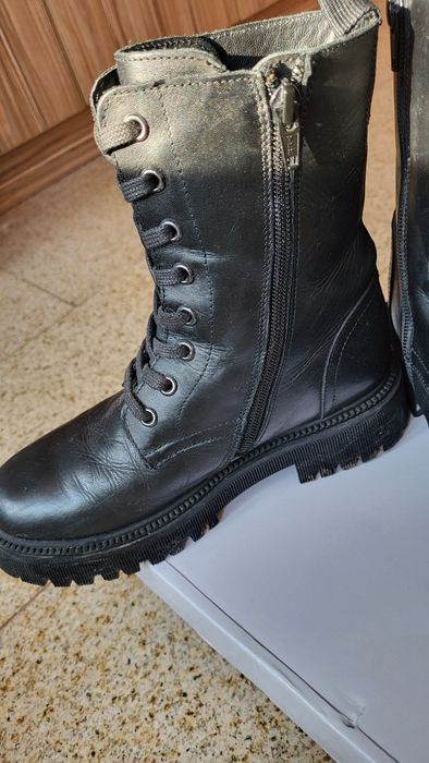 Боти от естествена кожа