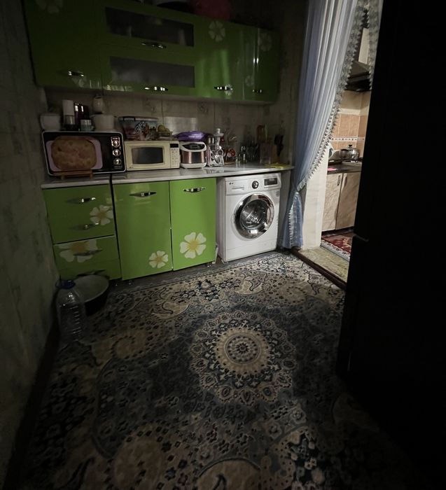 Yunusobod  13-kvartalda 3 xonali uy sotiladi