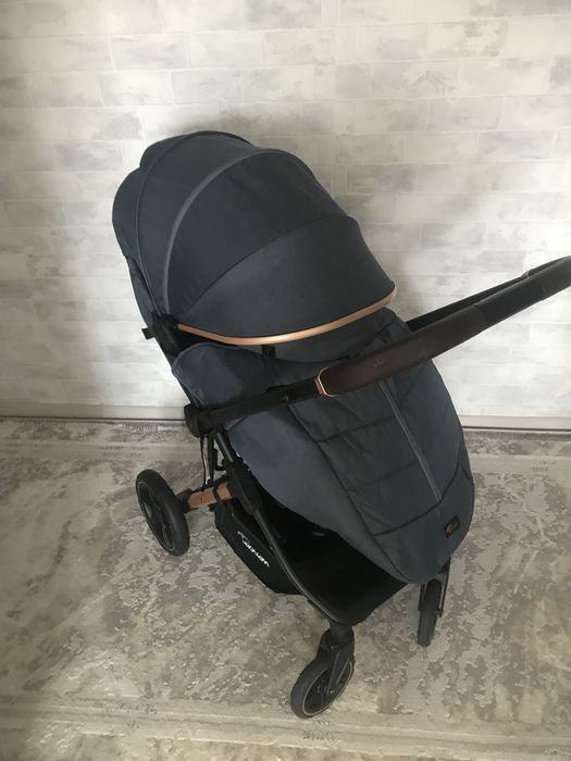 Продам коляску всесезонная