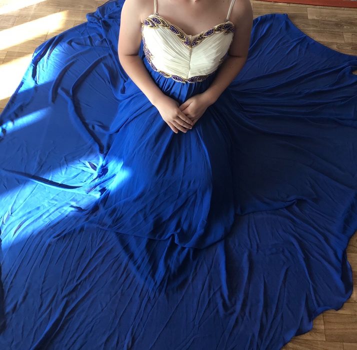 Вечерные платья...