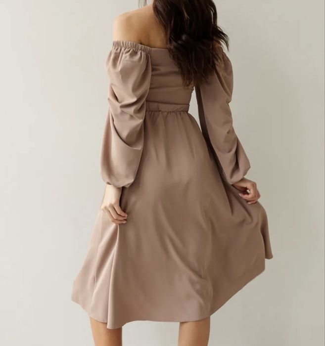 Женское платье, размер 48