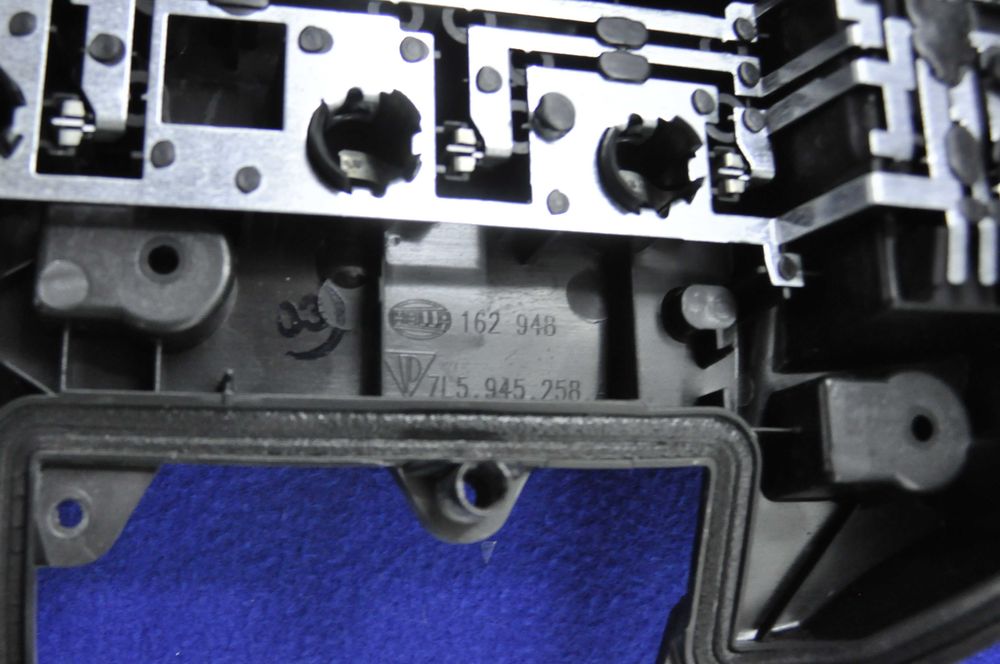 Плата стоп-сигнала Porsche Cayenne