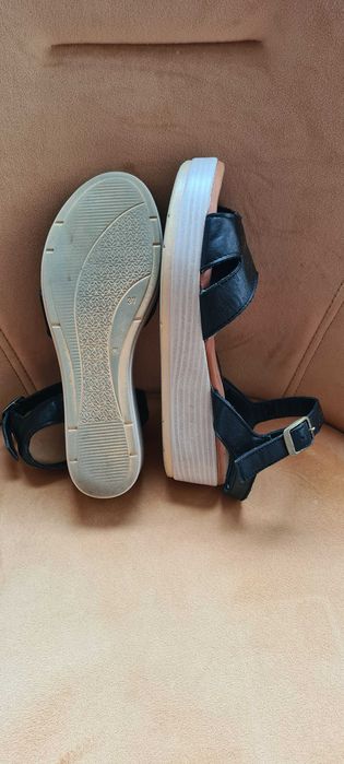 Дамски кожени ботуши Baracuda и кожени сандали Roberto Venuti