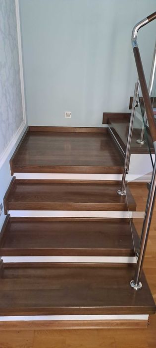 Trepte scări lemn masiv