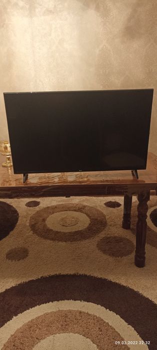 телевизор LJ оригинал хорошем состоянии.