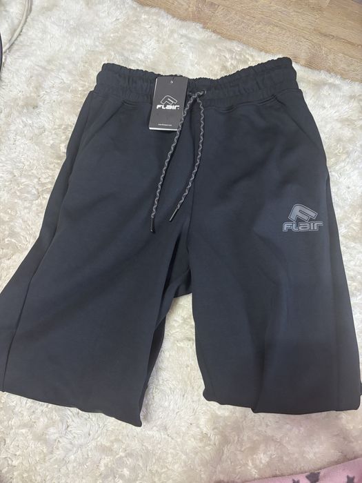 Долнище на flair