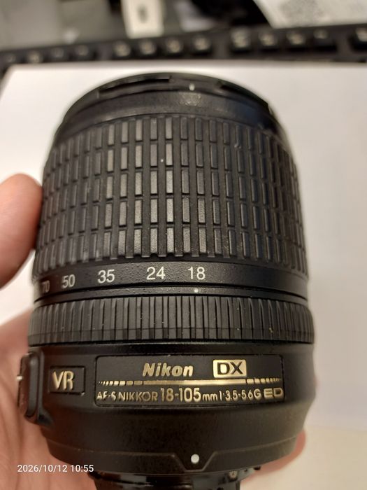 Объектив Nikon AF-S DX 18-105mm f/3.5-5.6G ED VR