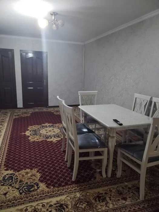 Беруний метроси енида 3 хона 1 етаж квартира сотилади !!