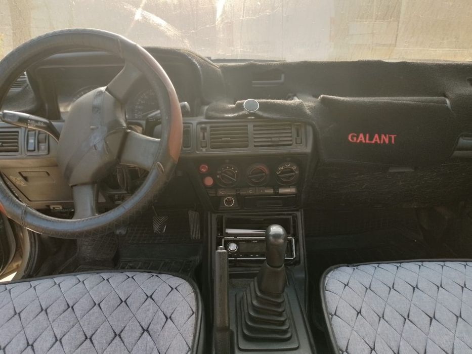 Авто Мицубиси галант