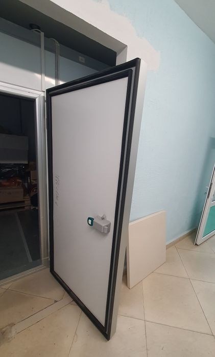 Морозильная камера 3.5 млн