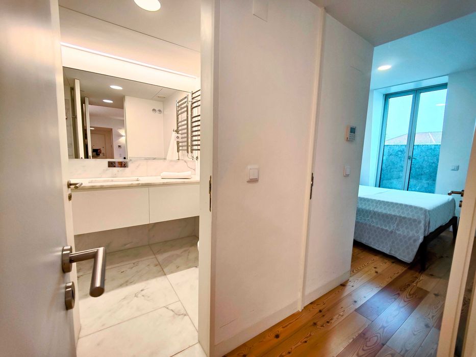 Продава се Двустаен апартамент в София, Център - 70 кв.м за 2786 €/кв.м - Снимка #7
