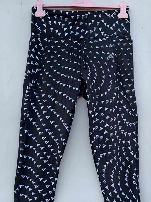 Adidas оригинален дамски клин нов Л размер