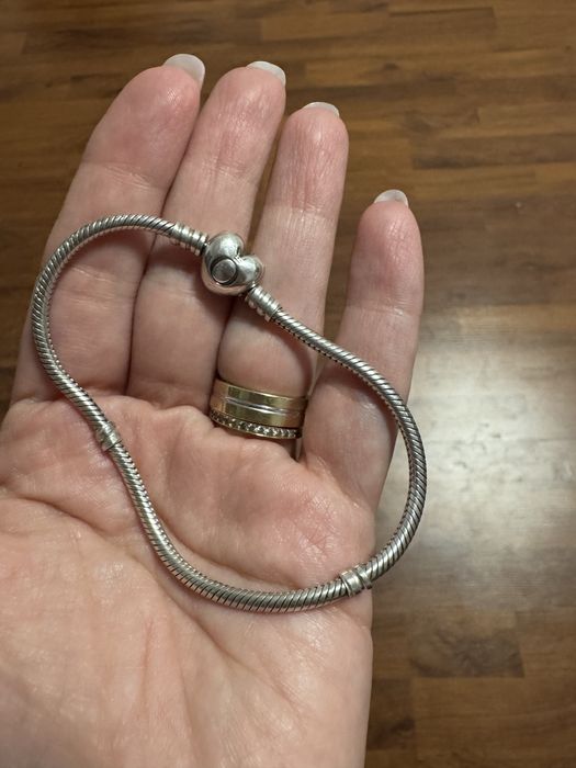 Bratara originala Pandora 21 cm cu 12 charmuri + lant de siguranta