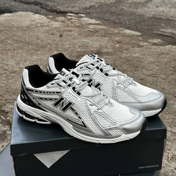 New balance 1906R