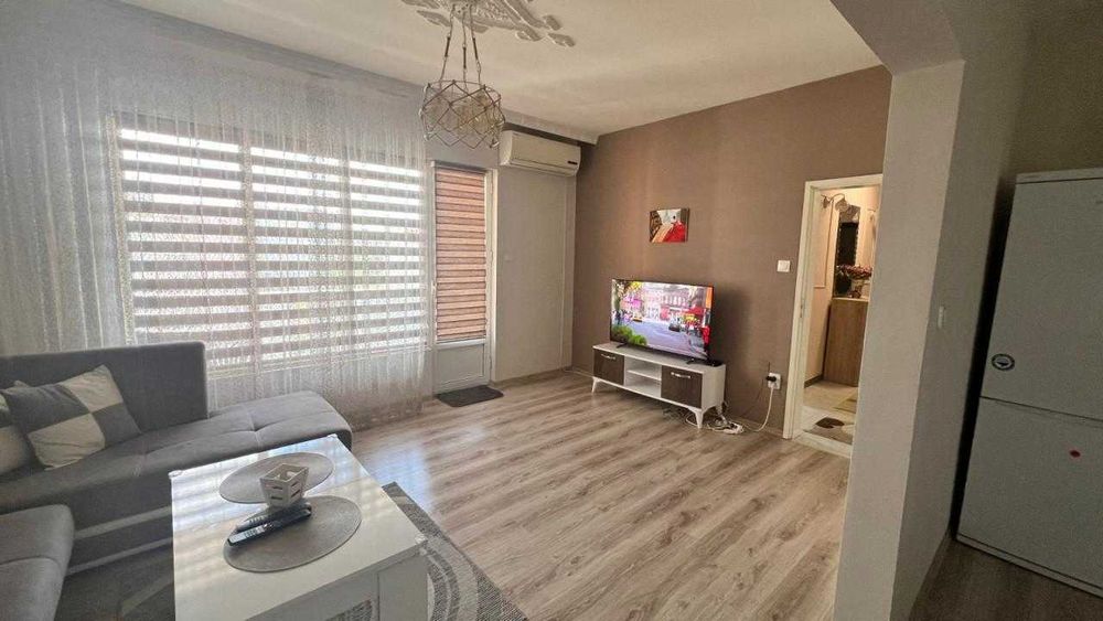 Дава се под наем Тристаен апартамент в Пловдив, Тракия - 98 кв.м за 450 € - Снимка #1