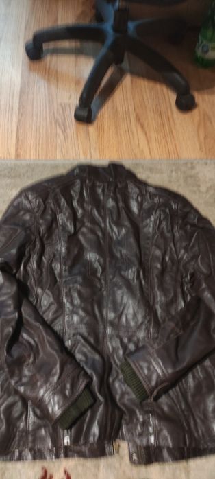 Яке естествена кожа черно и кафяво