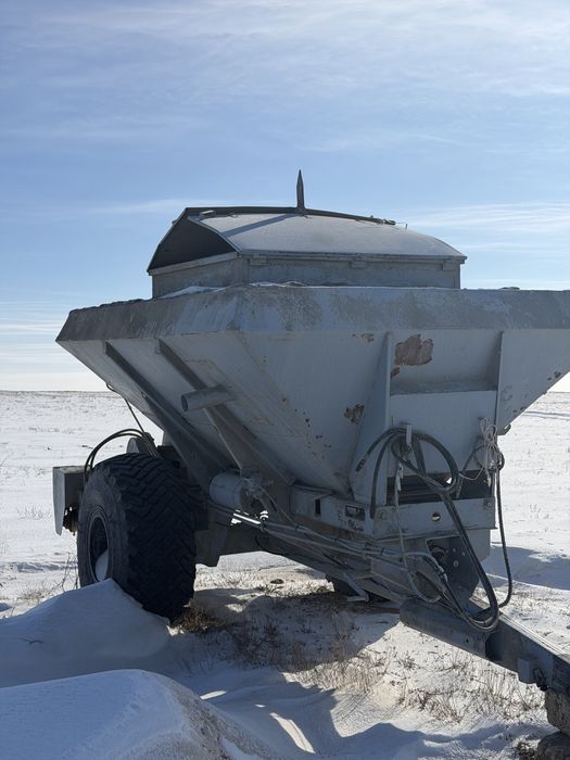 Распределитела цемент 8 тонник