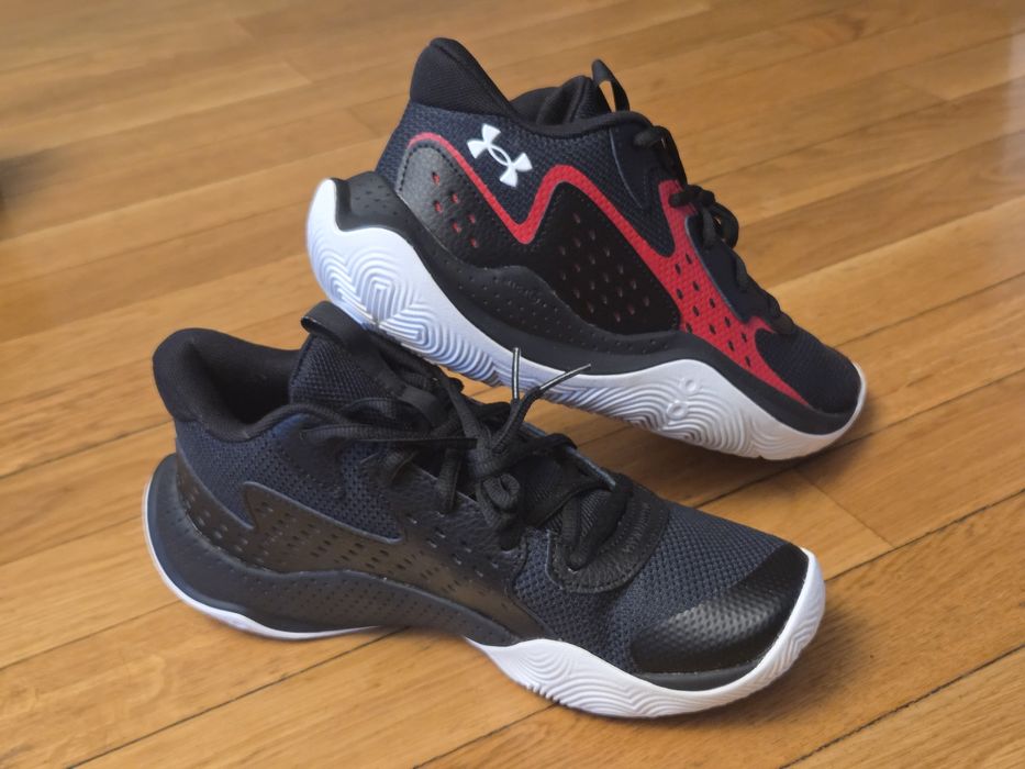 Adidasi Under Armour baschet, nr.40, noi-nouți în cutie
