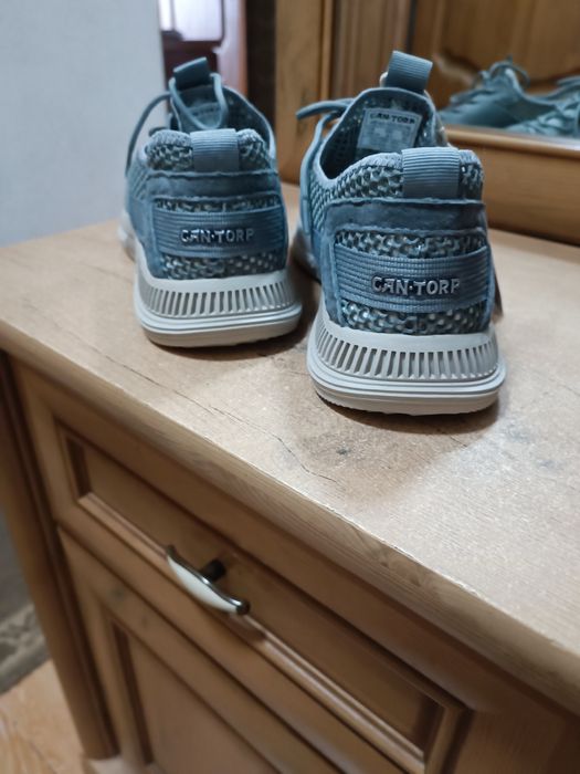 Продам туфли летние