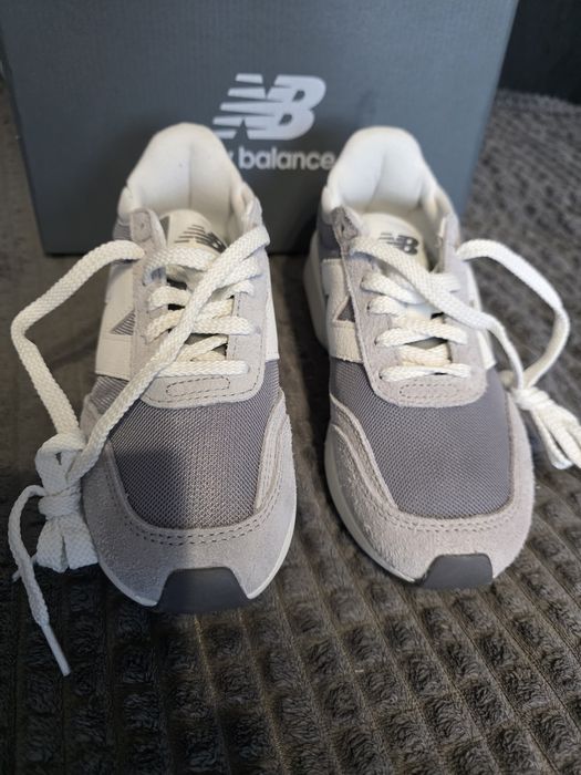New Balance  370